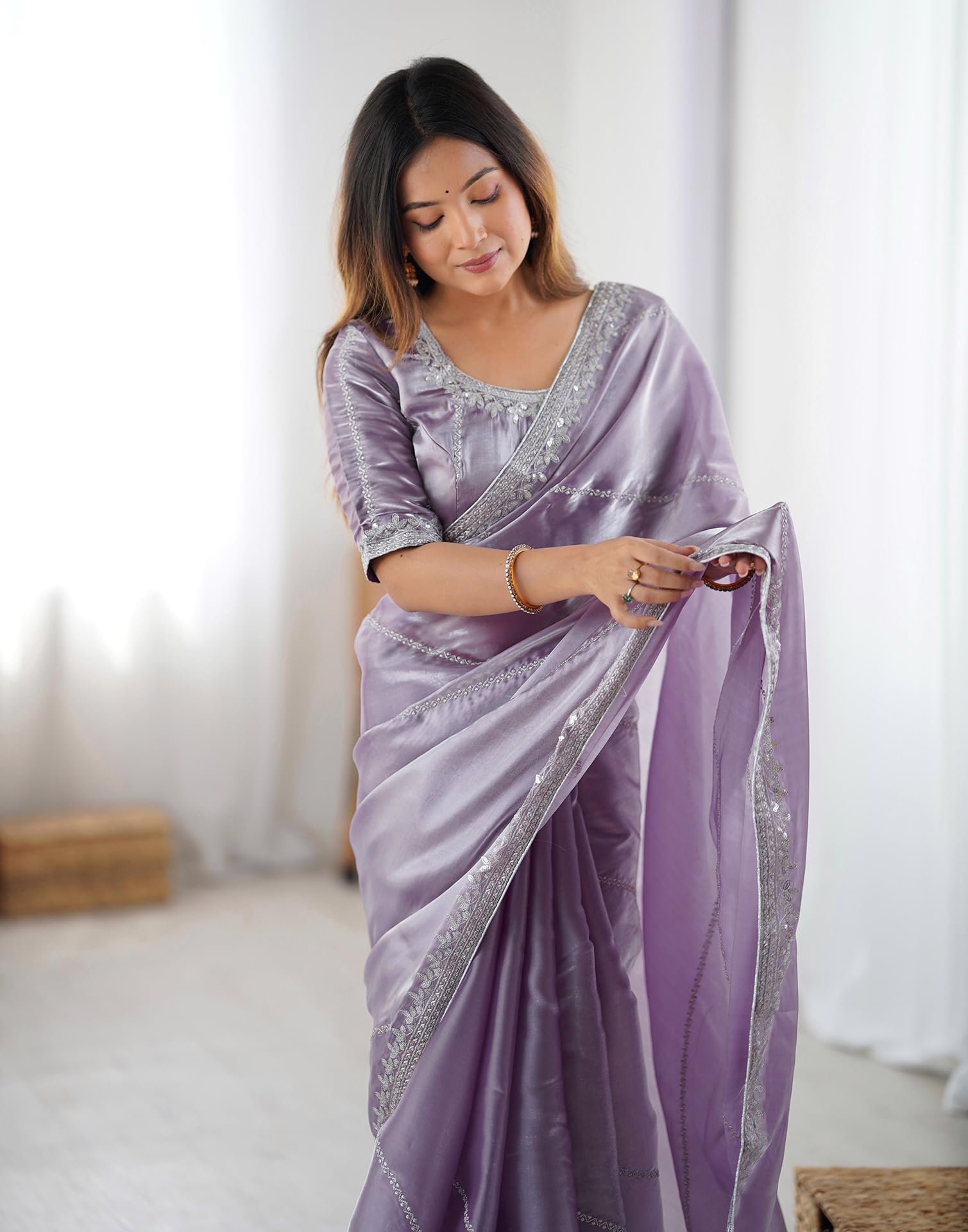 SIRIL Women's Tissue Silk Sequence Embroidery Saree with Unstitched blouse Piece (4472S111_Dusty Light Purple) - Image 7