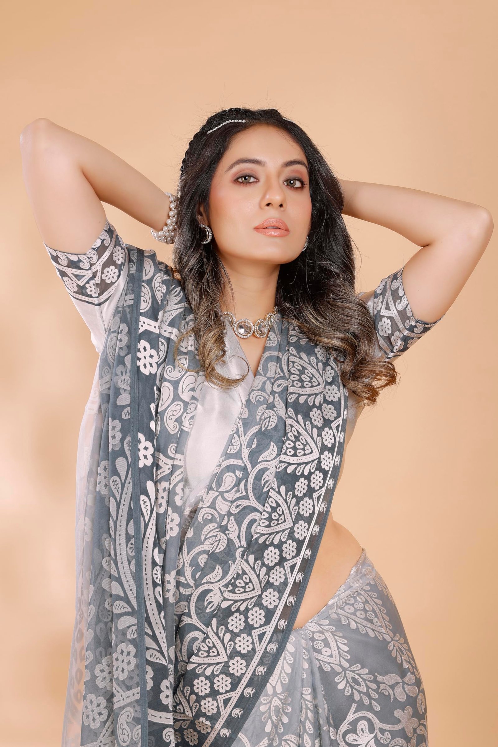 Garden Vareli Women Viscose Brasso Floral Print Saree With Unstitched Blouse Piece 73440 - Grey - Image 5