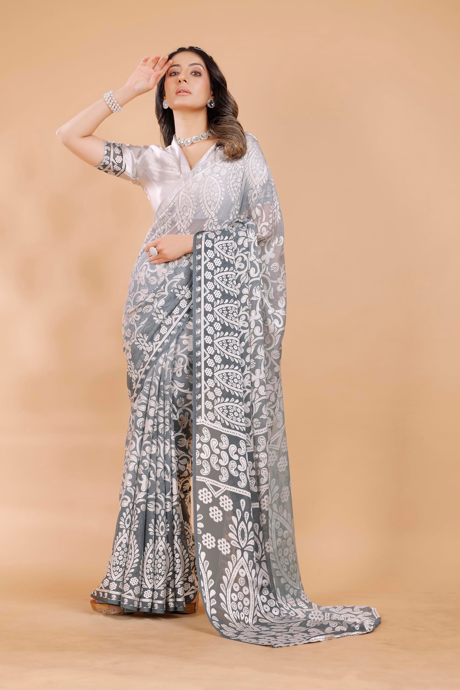 Garden Vareli Women Viscose Brasso Floral Print Saree With Unstitched Blouse Piece 73440 - Grey - Image 3