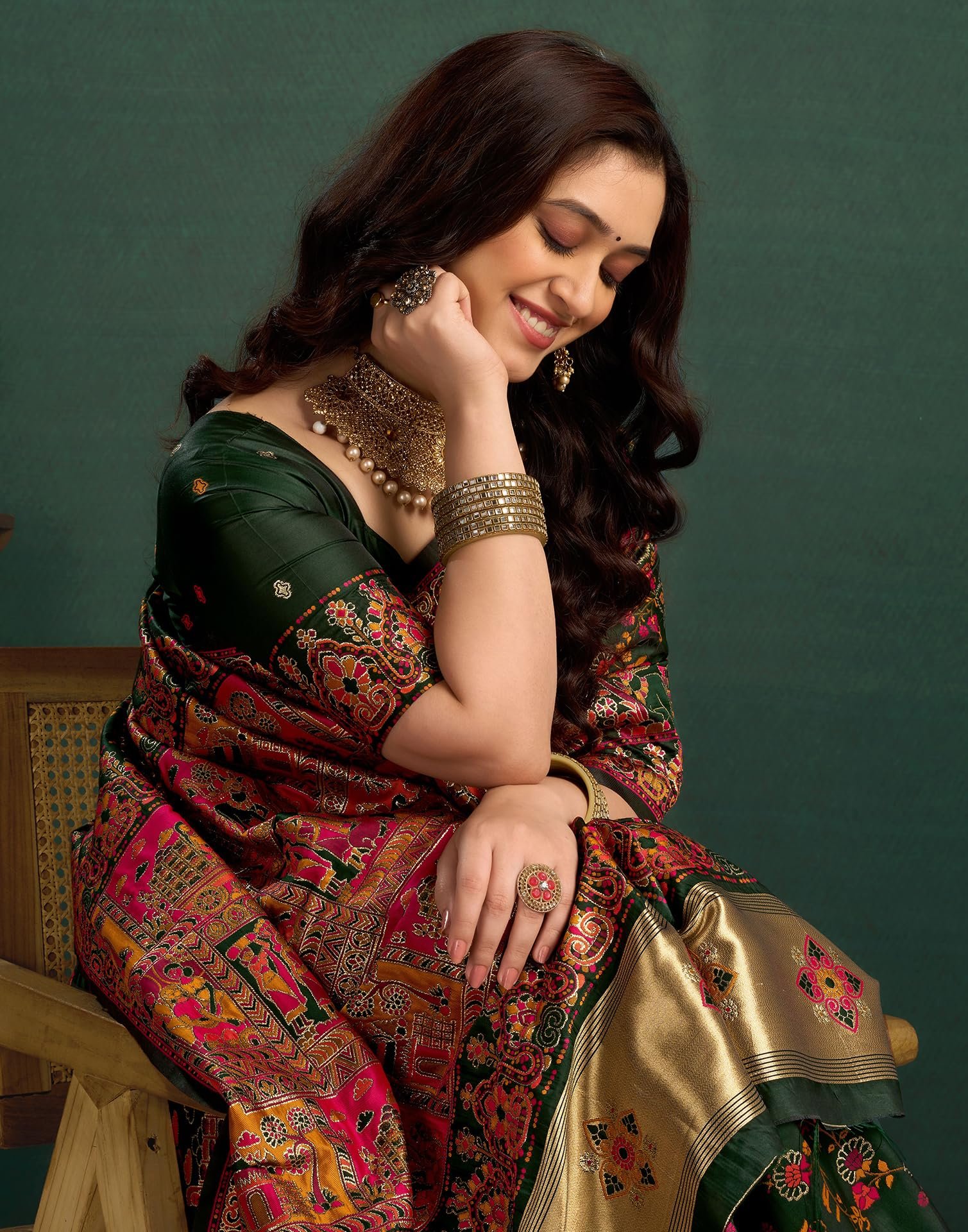 SIRIL Women's Silk Kashmiri Minakari Jacquard Saree with Unstitched blouse Piece (4314S604_Dark Green) - Image 5