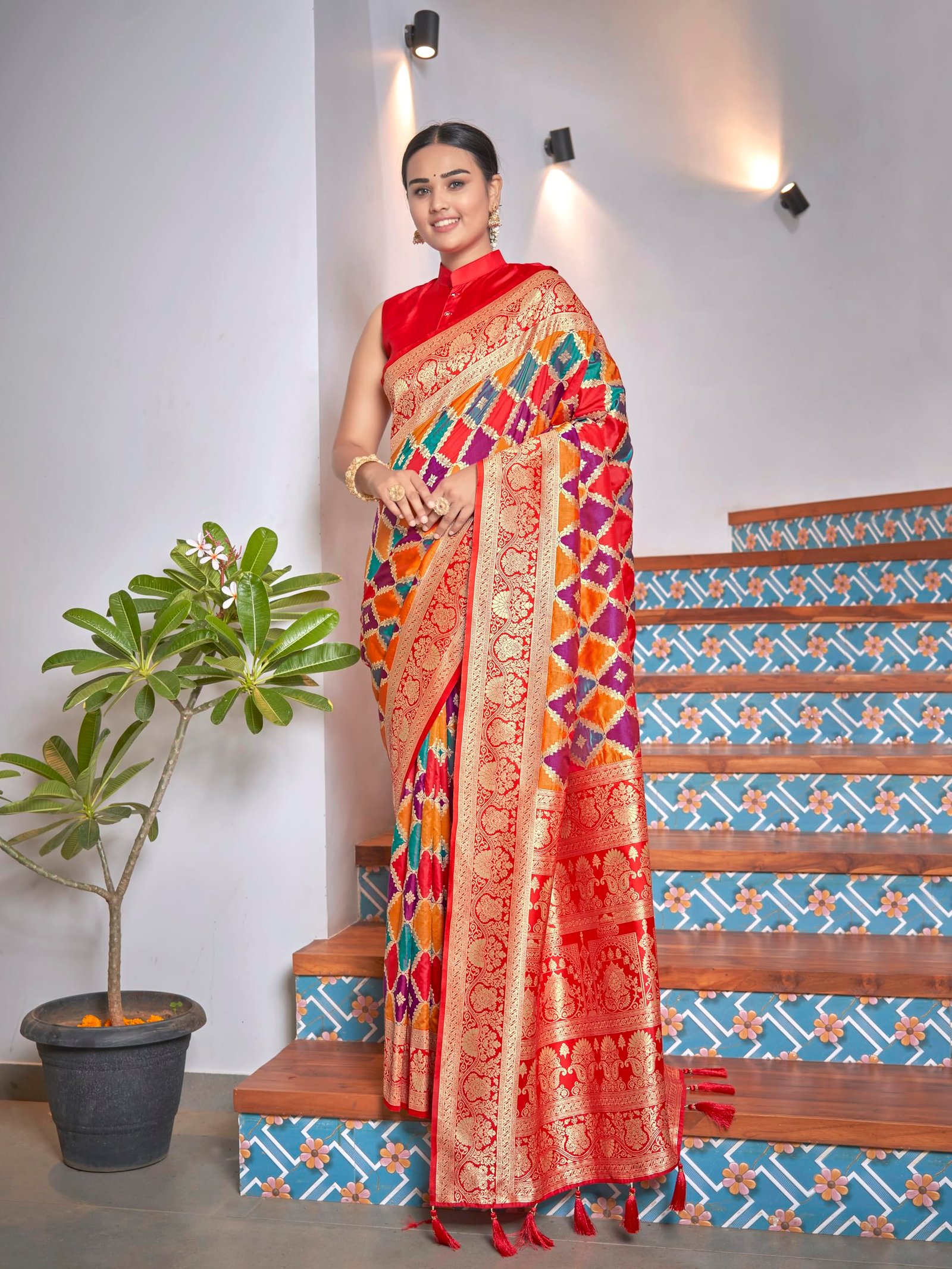 MANOHARI Women's Most Trendy Banarasi Woven Yellow with Multicolor Saree With Heavy Jacquard Work Saree With Blouse Piece - Image 8